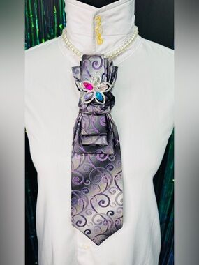 Van Heusen Purple and Silver Necktie with Flower Brooch